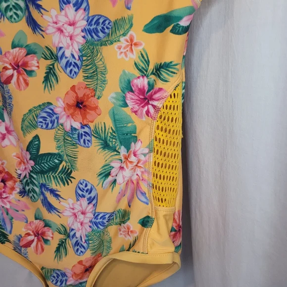 Art Class one piece swim suit - Picture 4 of 5